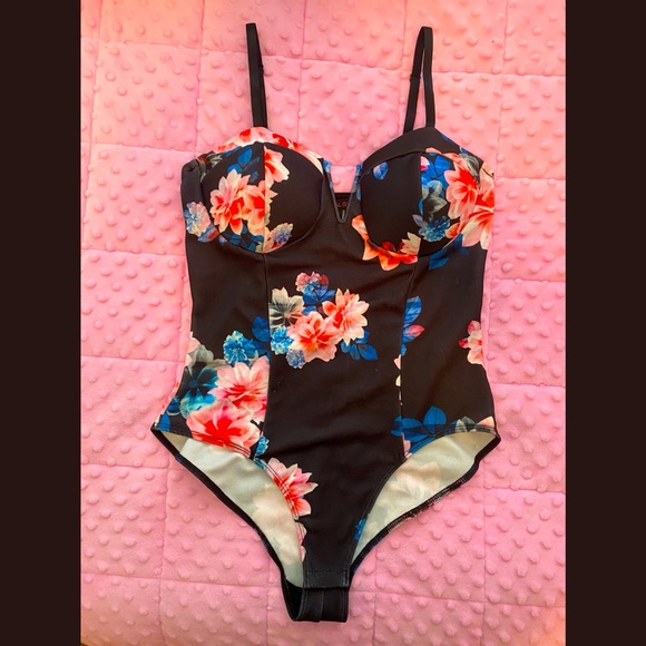 Material Girl Other - Medium | Material Girl Thong Bodysuit w Snap Crotch Molded Cups Floral Cleavage